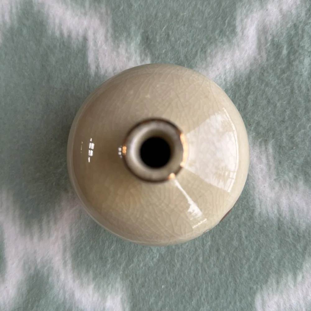 Vintage Japan Satsuma crackle porcelain bud Vase miniature 3.5” - cream red
